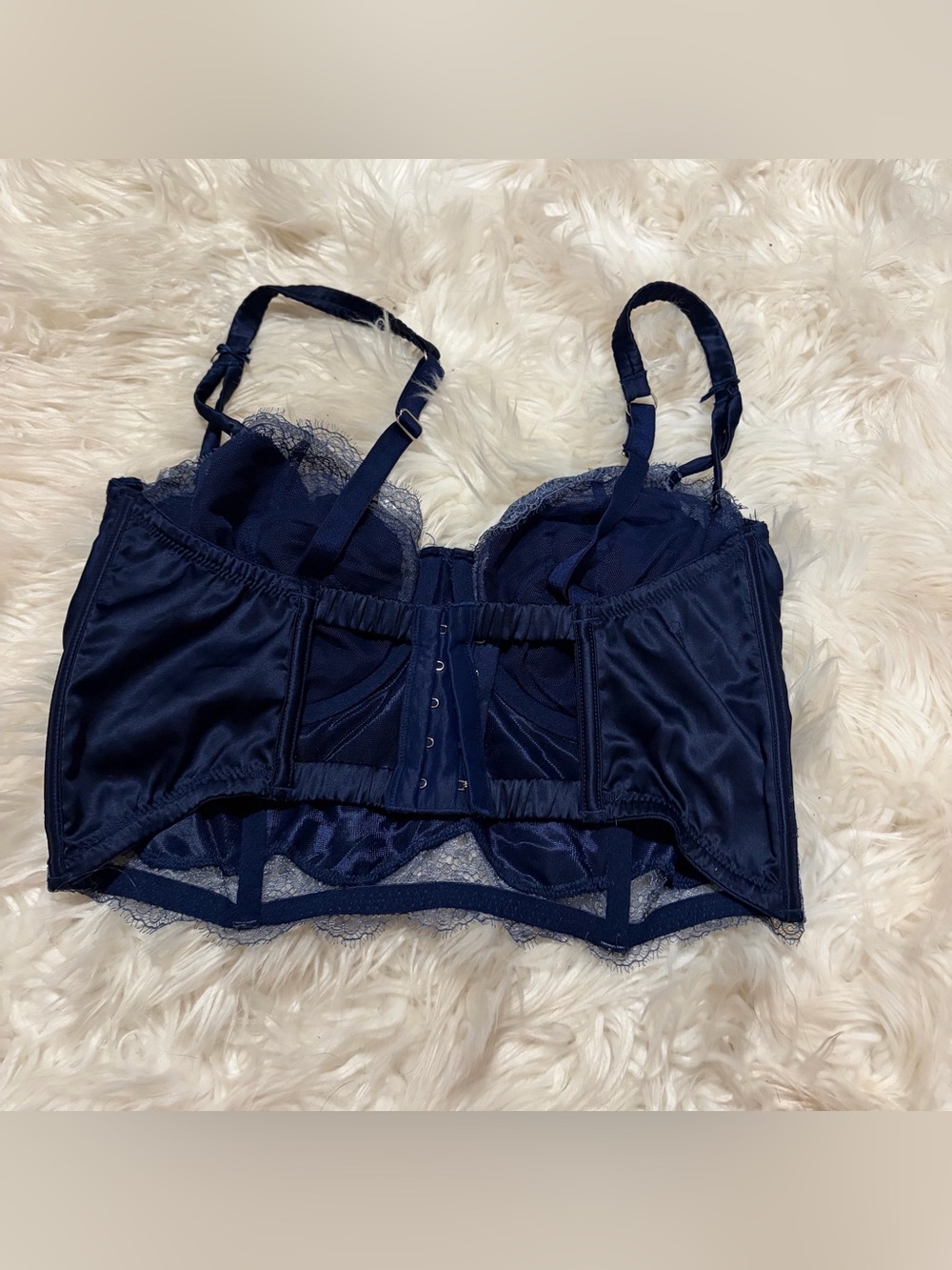 Victoria’s Secret navy blue lace bra size 36DD - Picture 2 of 4